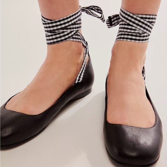 Free People Jeffrey Campbell That’s a wrap ballet flats black white gingham - Picture 2 of 9